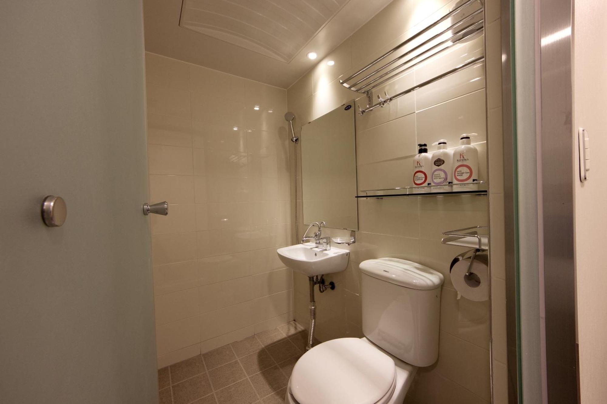 K-Guesthouse Myeongdong 1 Σεούλ Δωμάτιο φωτογραφία